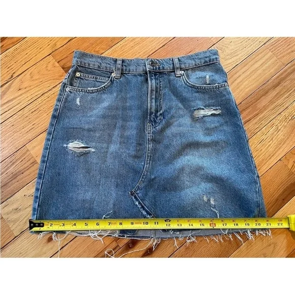 Free People We The Free Distressed Fly Blue Denim Mini Skirt BOHO Womens Size 28 - Picture 11 of 12